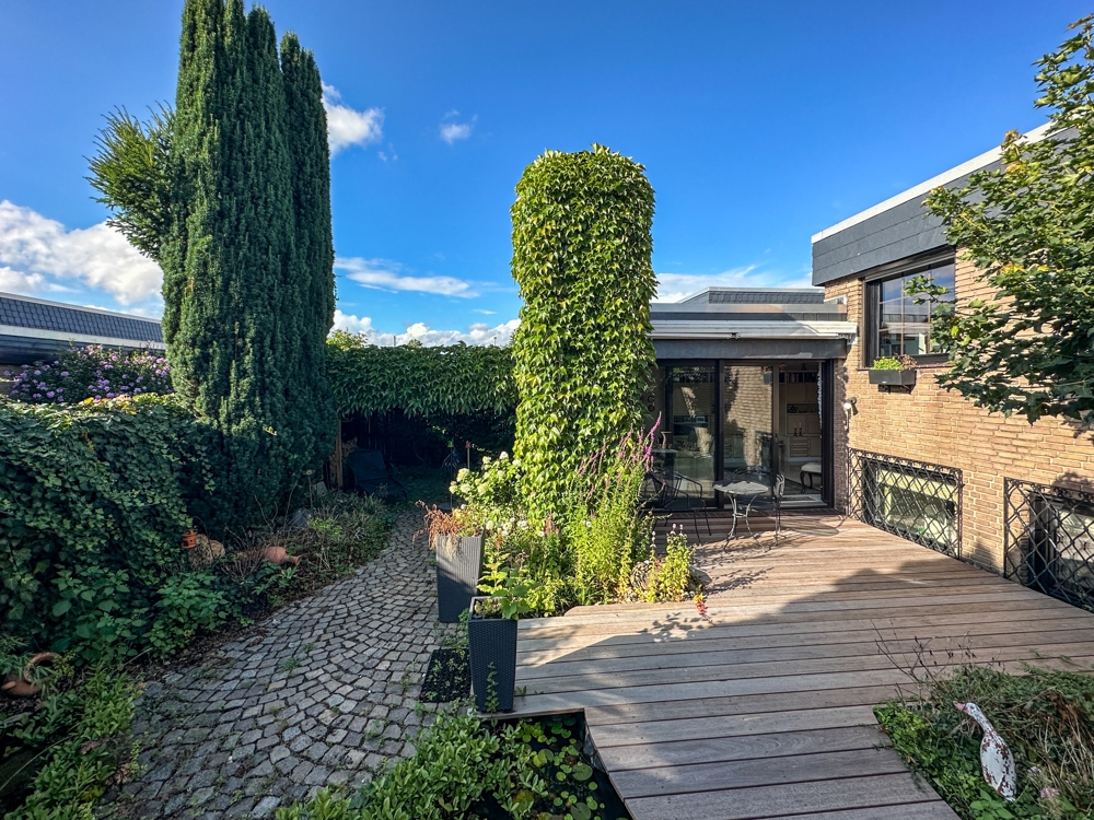 *** VERKAUFT *** Atrium Bungalow: Bestes Wohnambiente in familienfreundlicher Lage!, 30880 Laatzen / Oesselse, Reihenmittelhaus